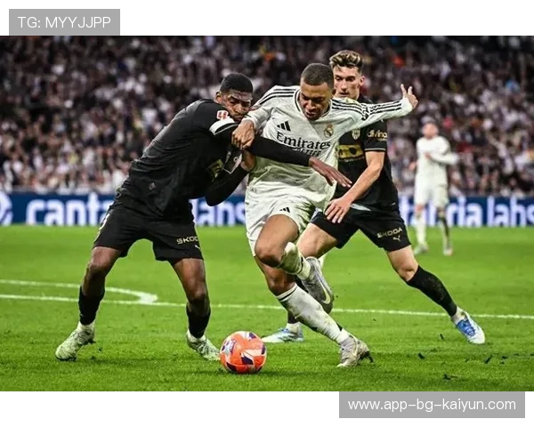 皇马伤兵回归,战力回升明显,皇马受伤球员